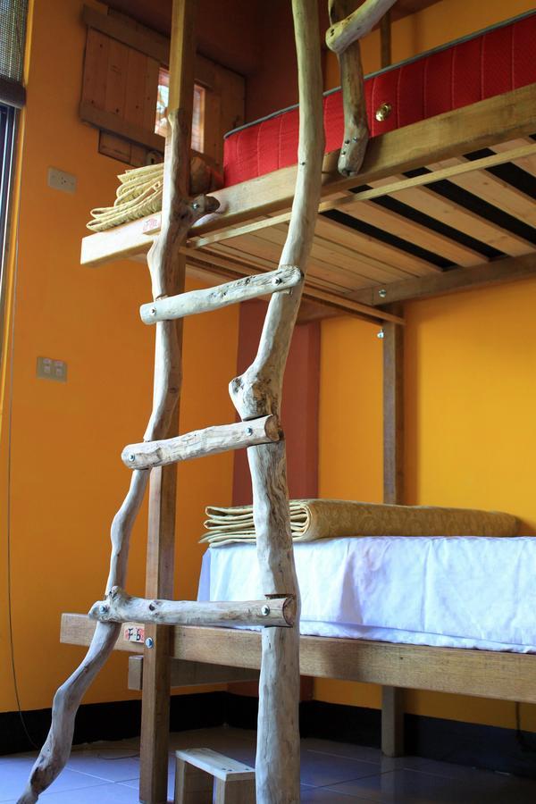 Dulan Groundnut Backpacker Hostel Donghe Bagian luar foto